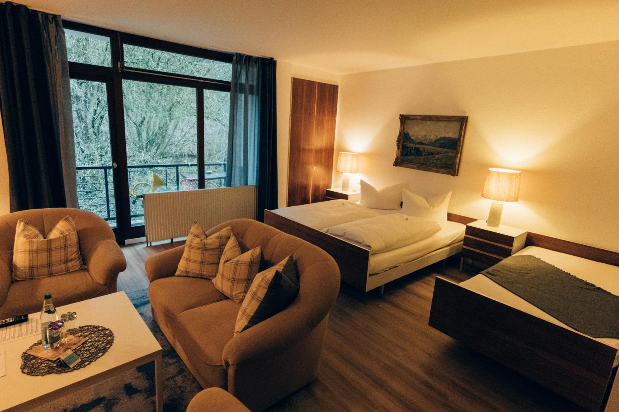 Gasthof Hotel Zur Post Egloffstein Экстерьер фото