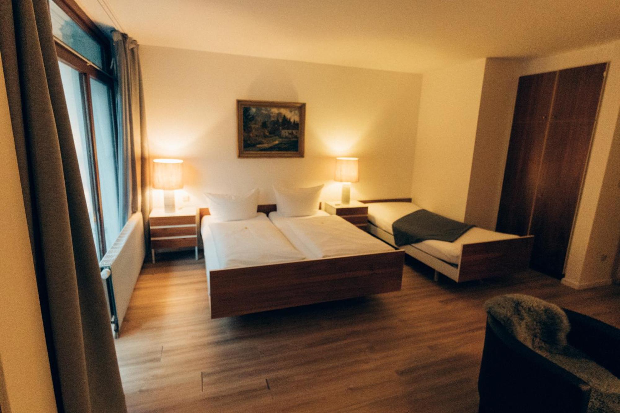 Gasthof Hotel Zur Post Egloffstein Экстерьер фото