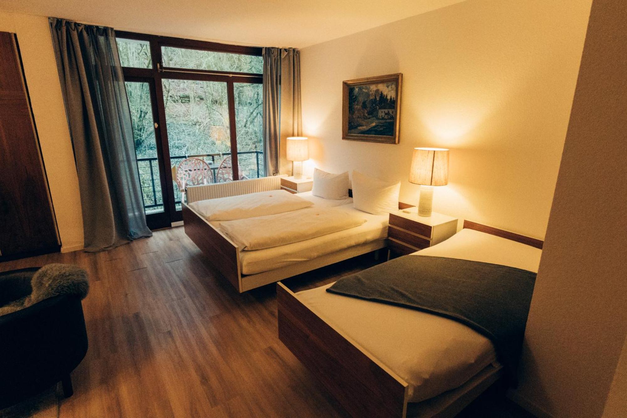 Gasthof Hotel Zur Post Egloffstein Экстерьер фото