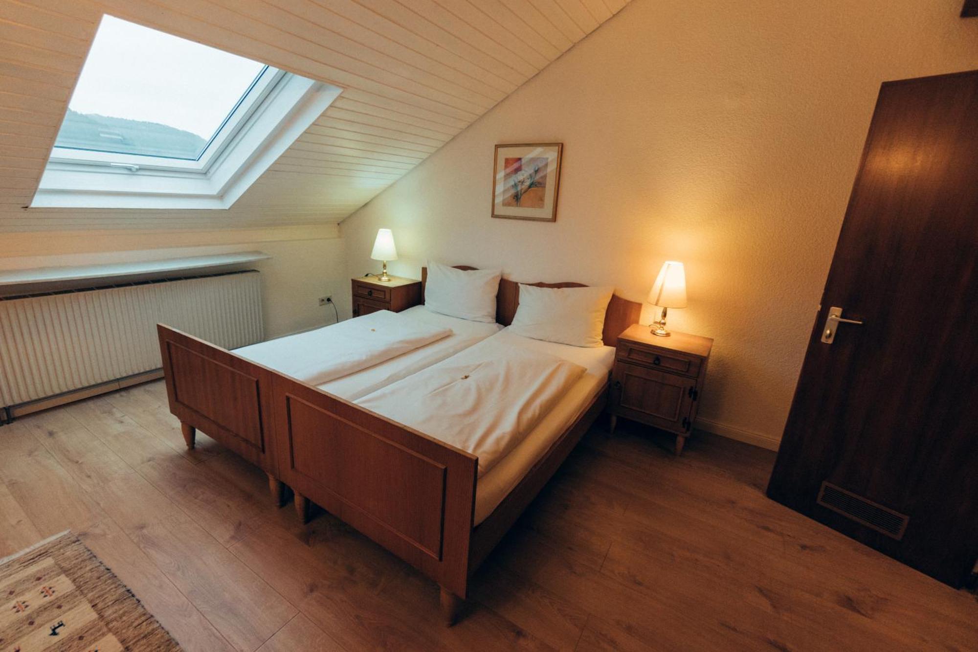 Gasthof Hotel Zur Post Egloffstein Экстерьер фото